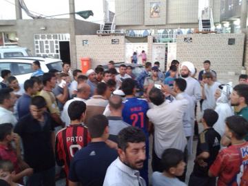 وفد مكتب سماحة السيد الحائري دام ظله في النجف الأشرف إلى سوح الجهاد في قضاء المقدادية، في ٨شوال ١٤٣٥